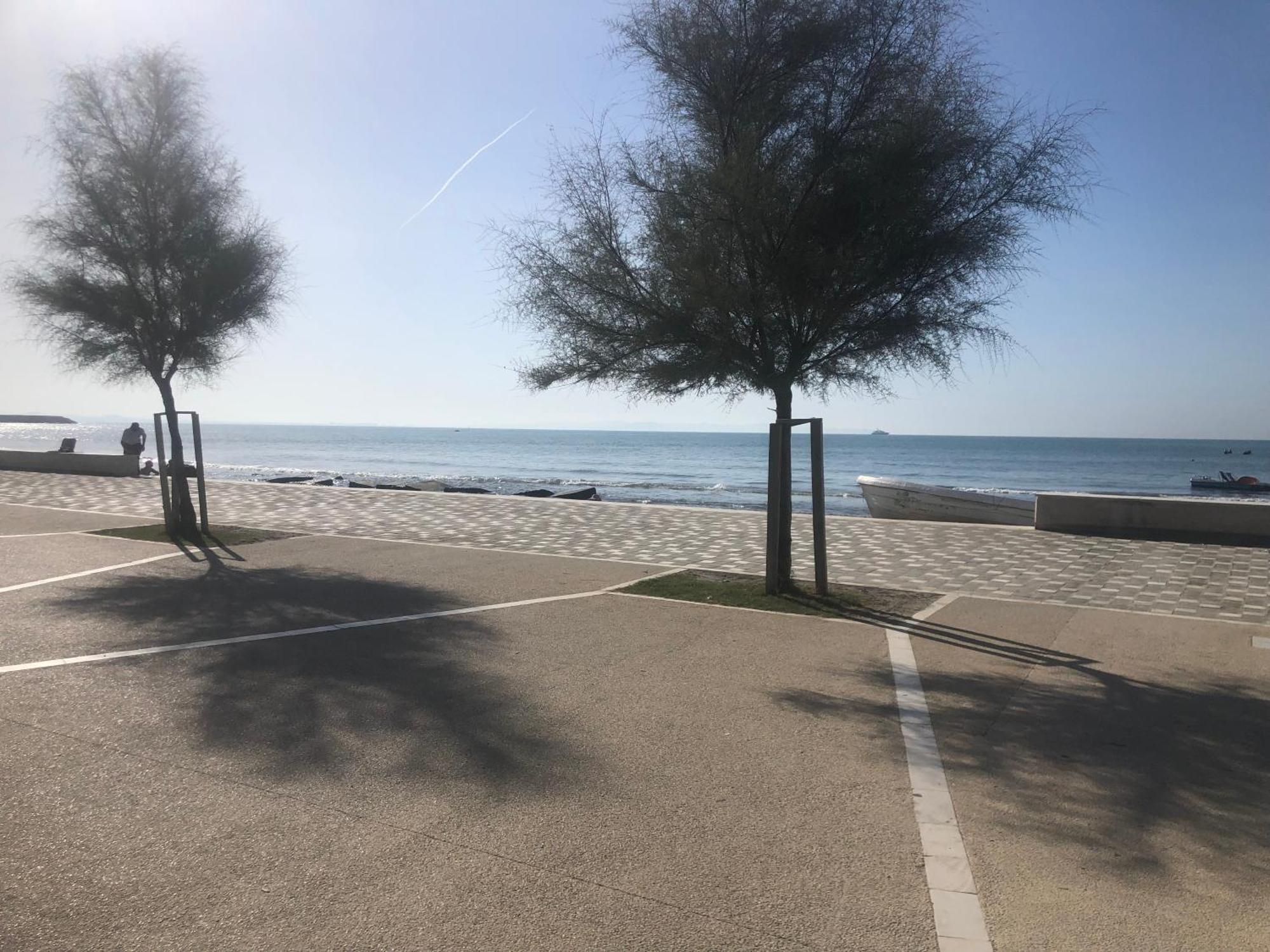 Vollga Four Seasons Apartment Durrës Eksteriør bilde