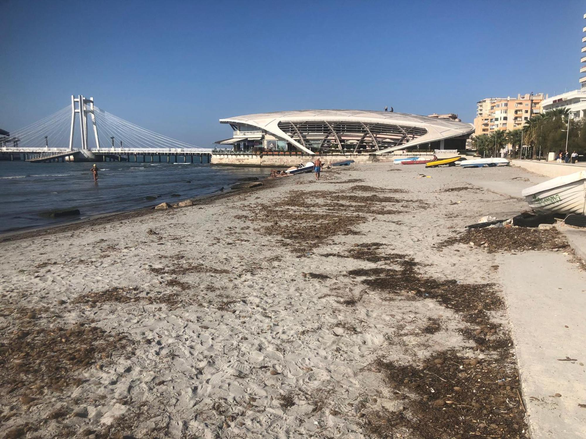 Vollga Four Seasons Apartment Durrës Eksteriør bilde